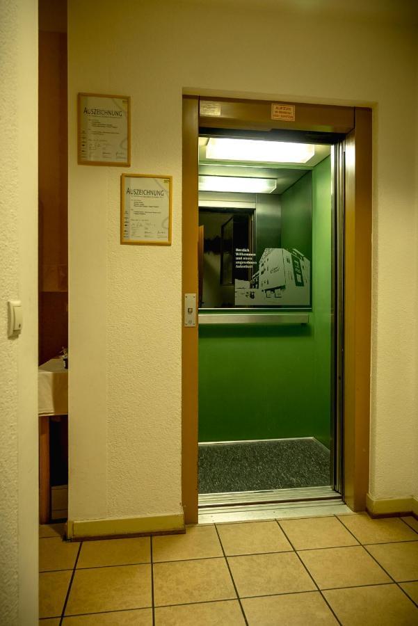 Central-Hotel Traben-Trarbach Extérieur photo